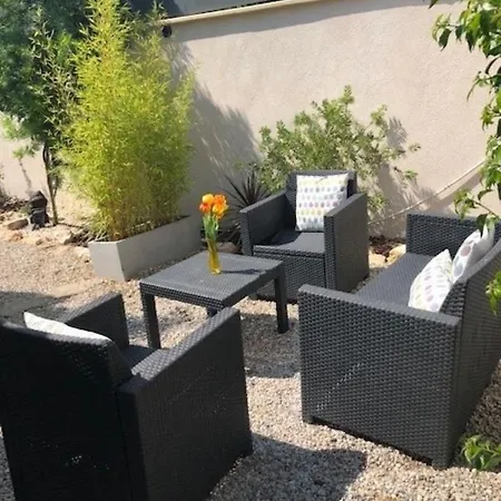 Bijou Juan-les-pins Pansiyon *