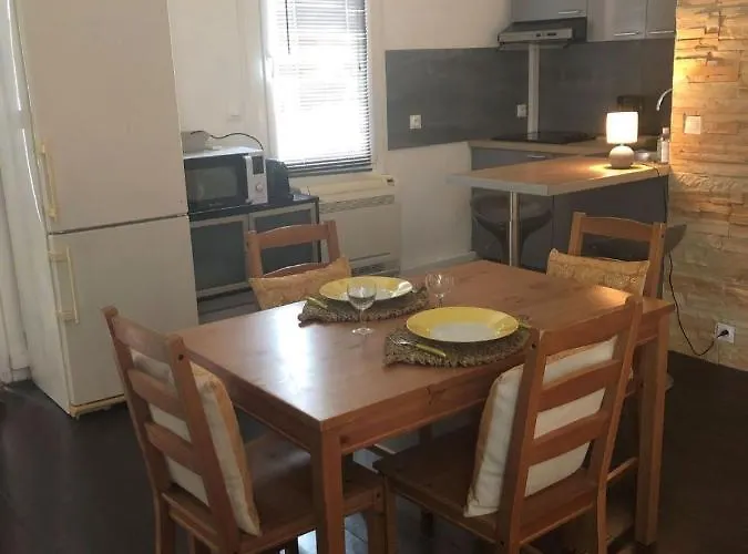 Bijou Juan-les-pins Проживание в семье